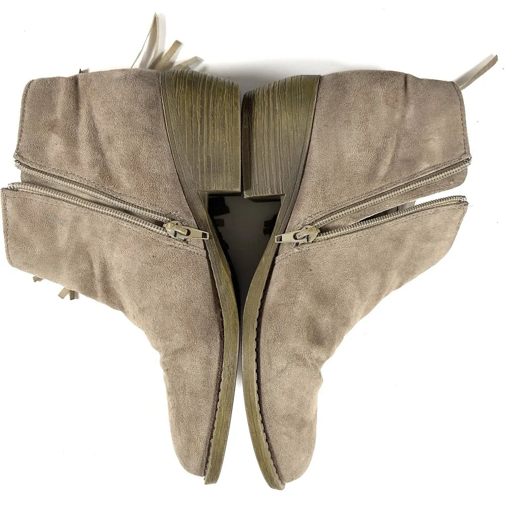 American Eagle Women's‎ Fringe Ankle Boots Tan Faux Suede Booties 9